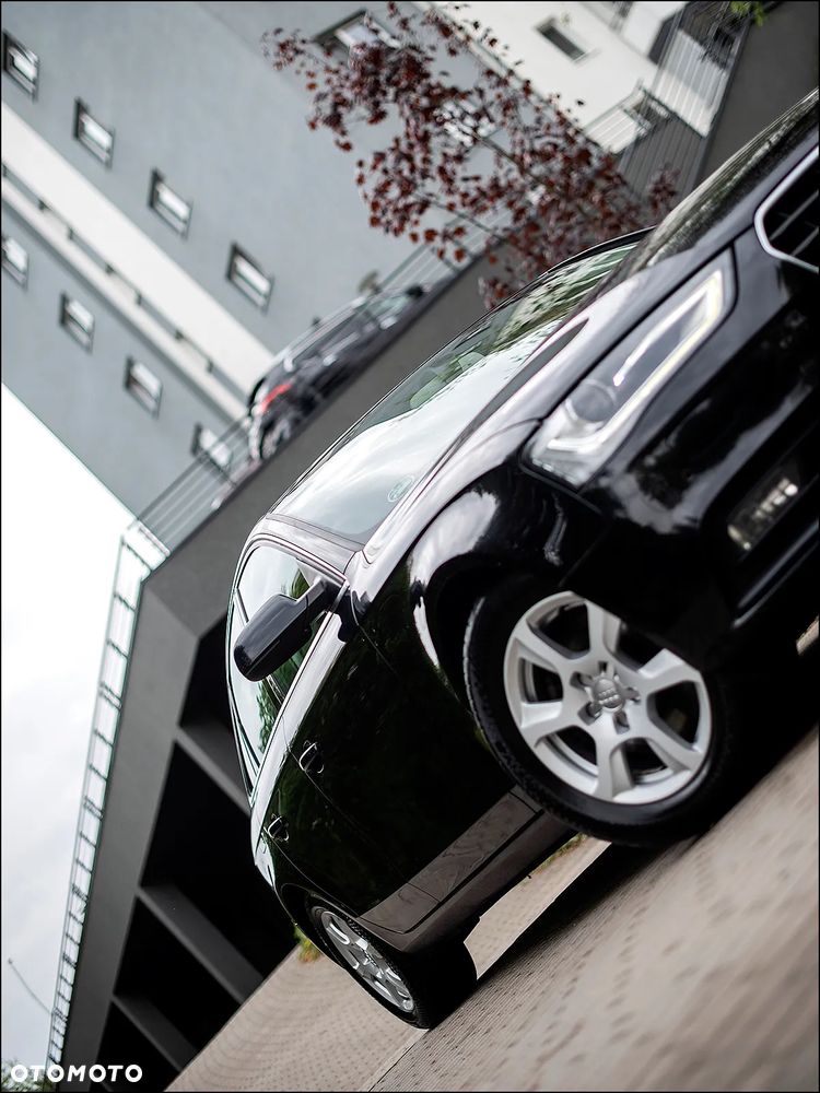 Audi A4 Limousine - 16