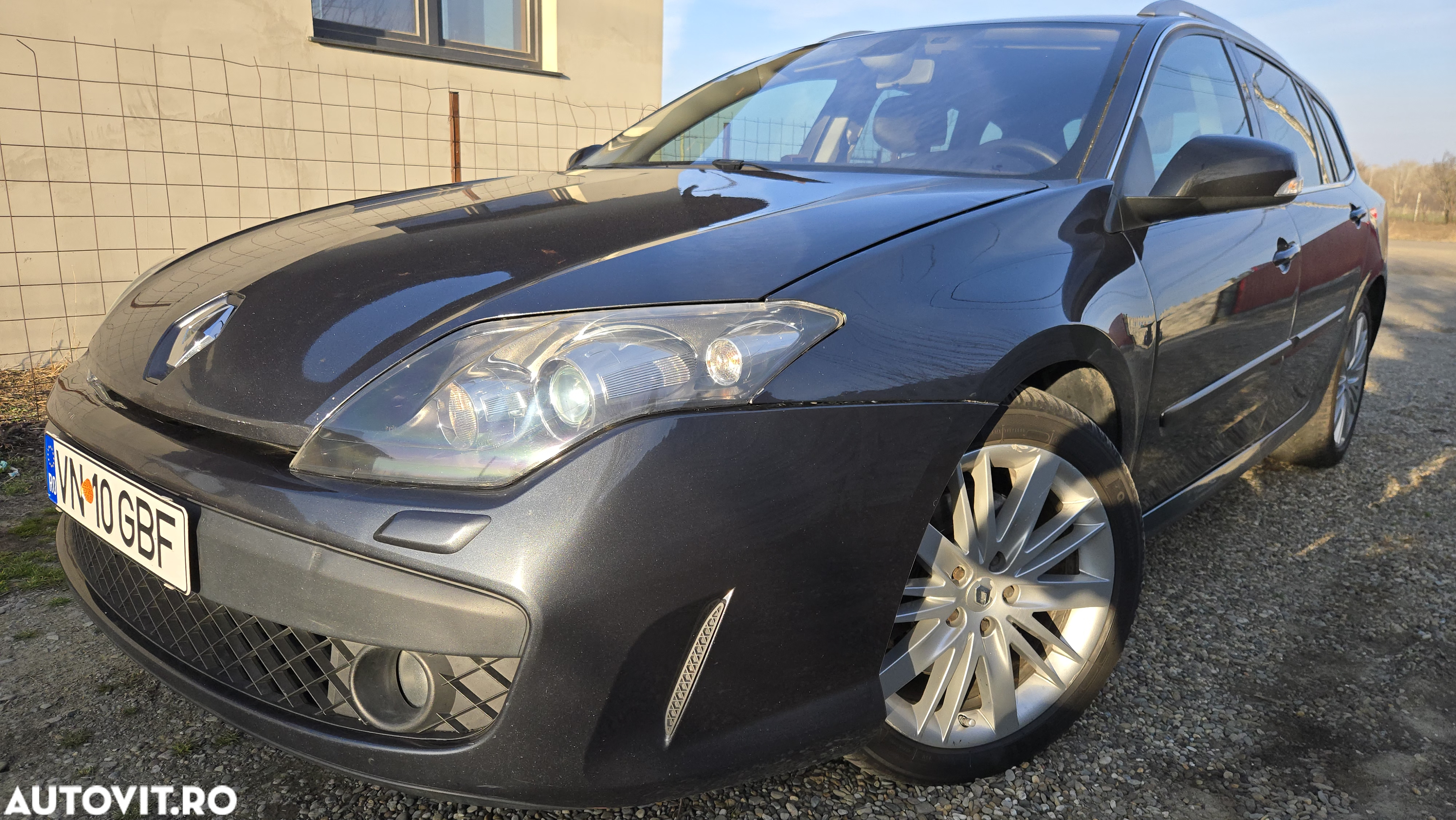 Renault Laguna 2.0dCi CVA Aut - 10