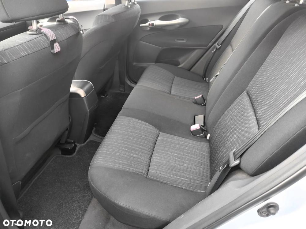 Toyota Auris - 10