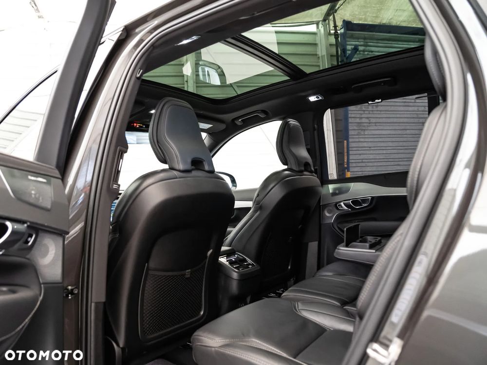 Volvo XC 90 B5 D AWD Ultimate Dark - 33