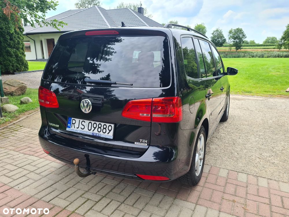 Volkswagen Touran - 15