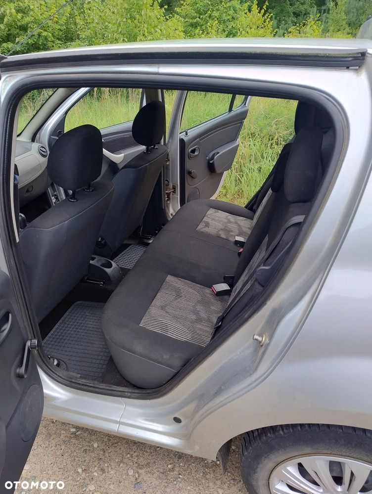 Dacia Sandero 1.2 16V Ambiance - 2