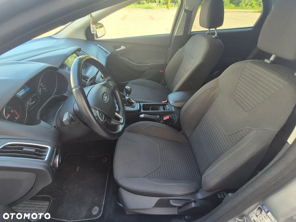 Ford Focus - 10