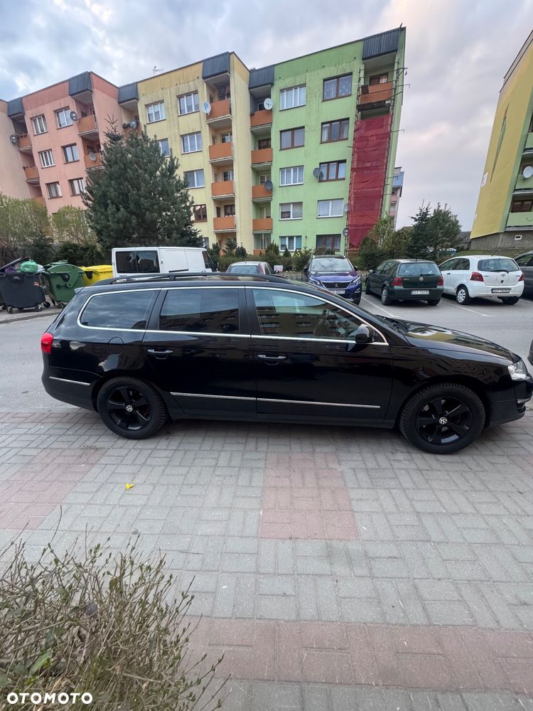 Volkswagen Passat 2.0 TDI DPF DSG Trendline - 36