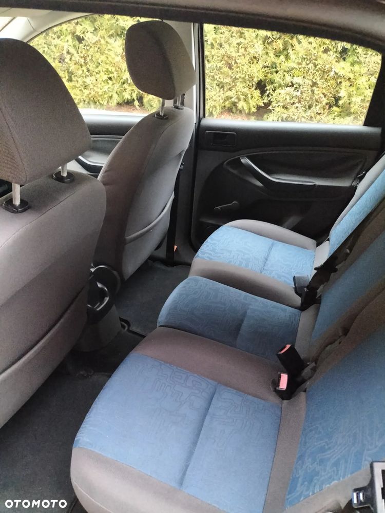 Ford C-MAX 1.6 TDCi DPF Ambiente - 3