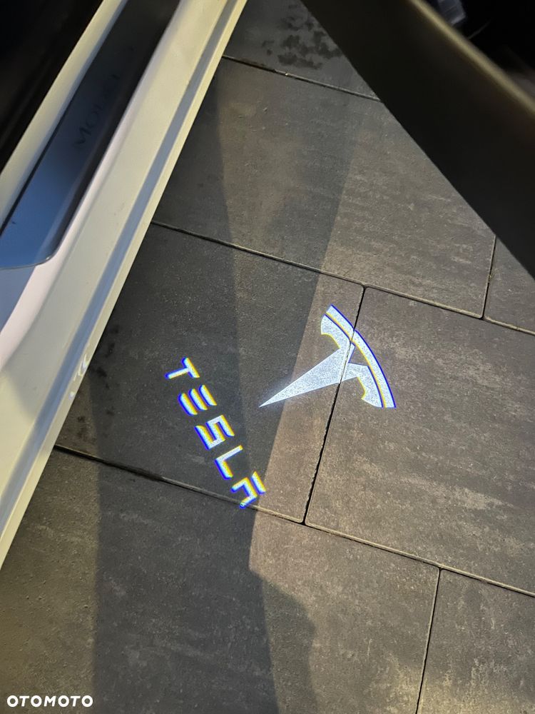 Tesla Model 3 Langstreckenbatterie Allradantrieb Dual Motor Performance - 23