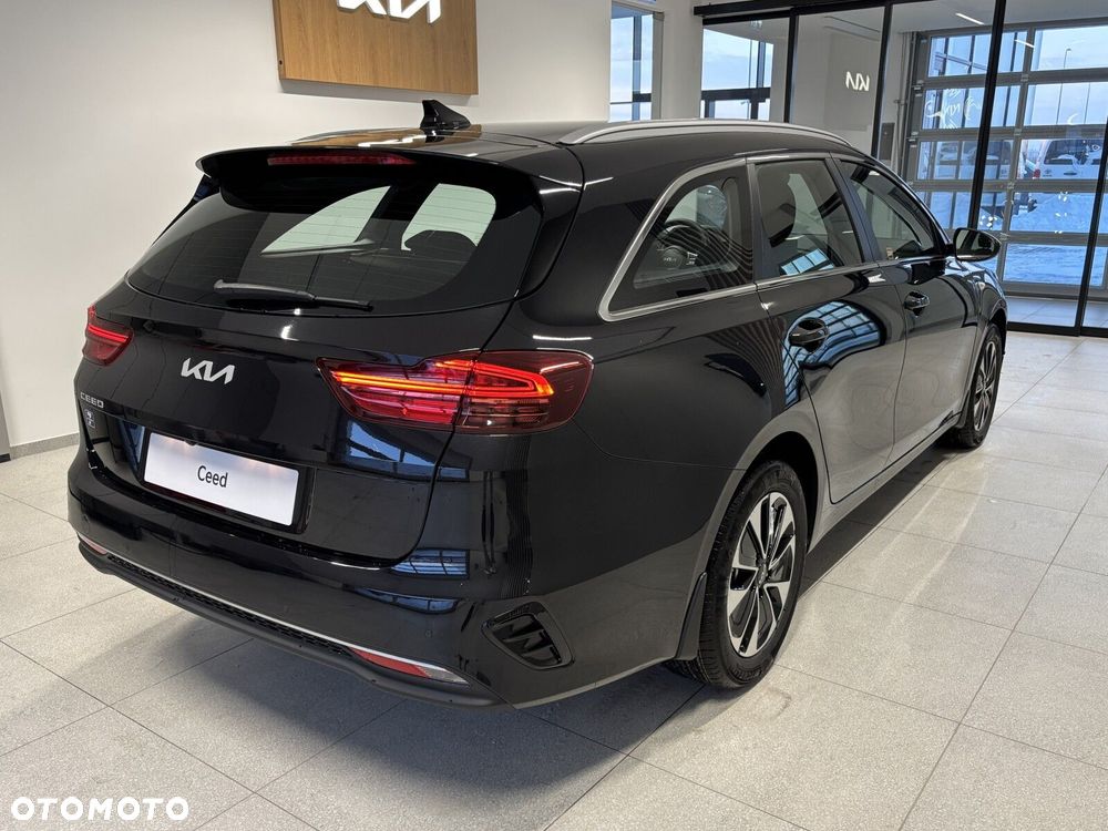 Kia Ceed - 6