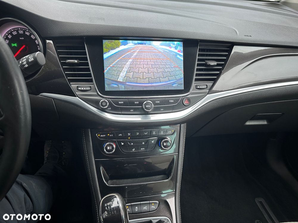 Opel Astra 1.4 Turbo Innovation - 18