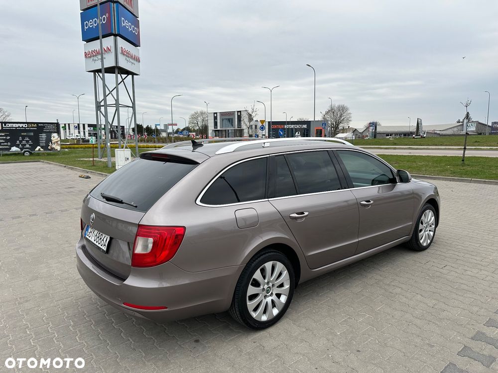 Skoda Superb 1.8 TSI DSG Elegance - 7