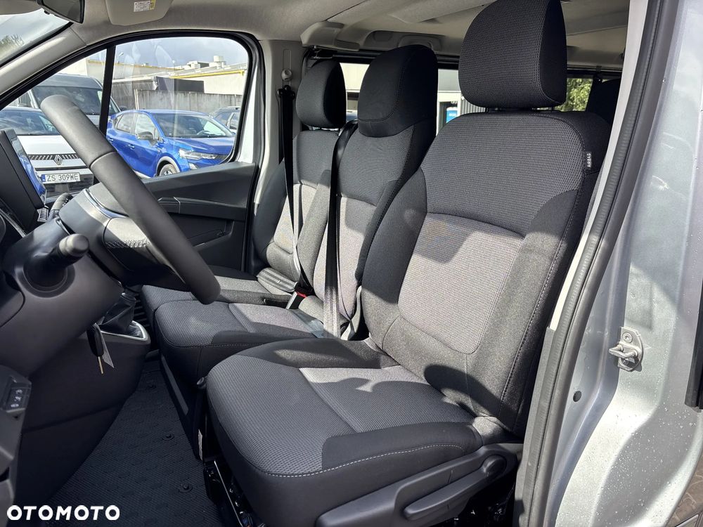 Renault Trafic 2.0 dCi - 12
