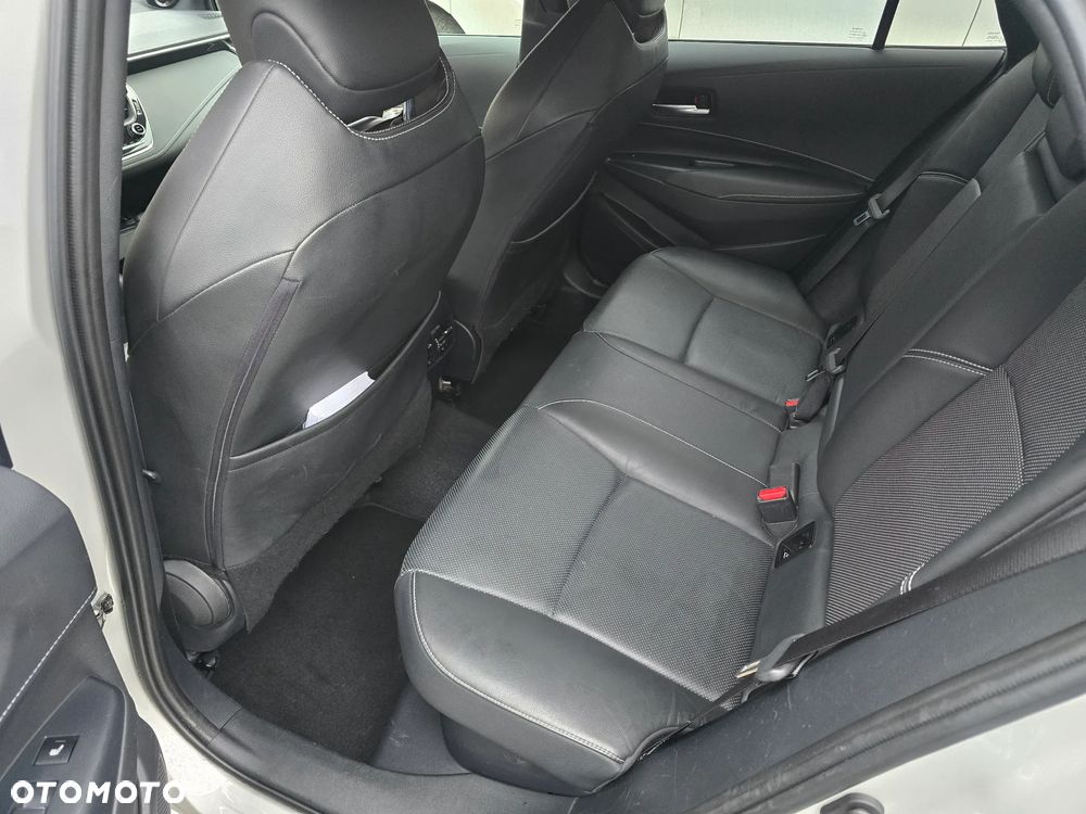 Toyota Corolla 2.0 Hybrid Executive - 20