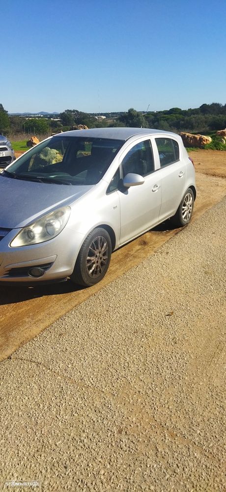 Opel Corsa - 1