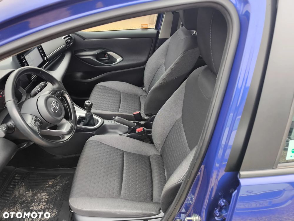 Toyota Yaris 1.5 Comfort - 11