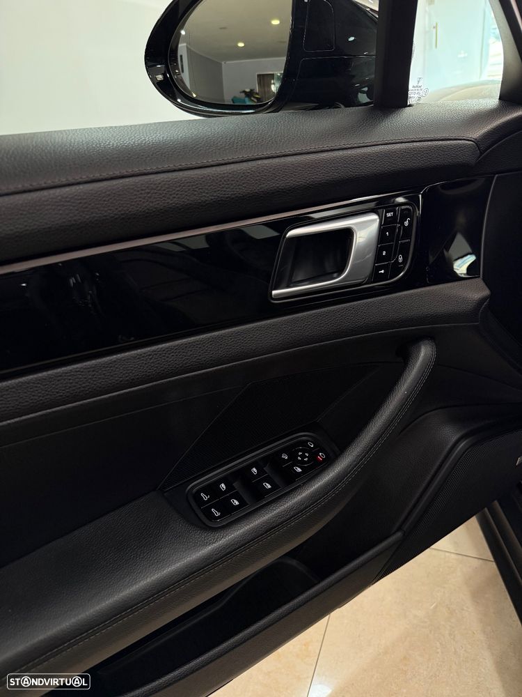 Porsche Panamera 4 Executive - 8