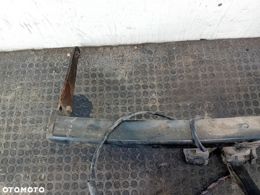 HAK HOLOWNICZY VW PASSAT B6 3C0.803.880.B  3C0.803.881.B KOMBI - 4