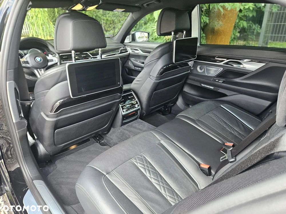 BMW Seria 7 750Ld xDrive - 21