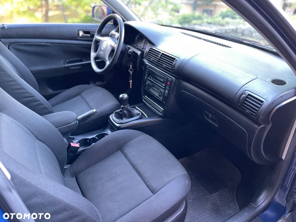 Volkswagen Passat 2.0 Comfortline - 7