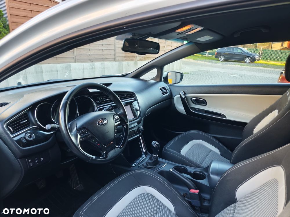 Kia ProCeed 1.6 CRDi ISG Vision - 26