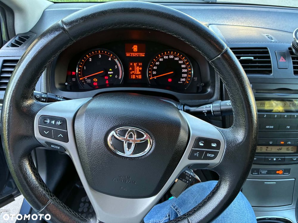 Toyota Avensis 2.2 D-4D Edition - 5