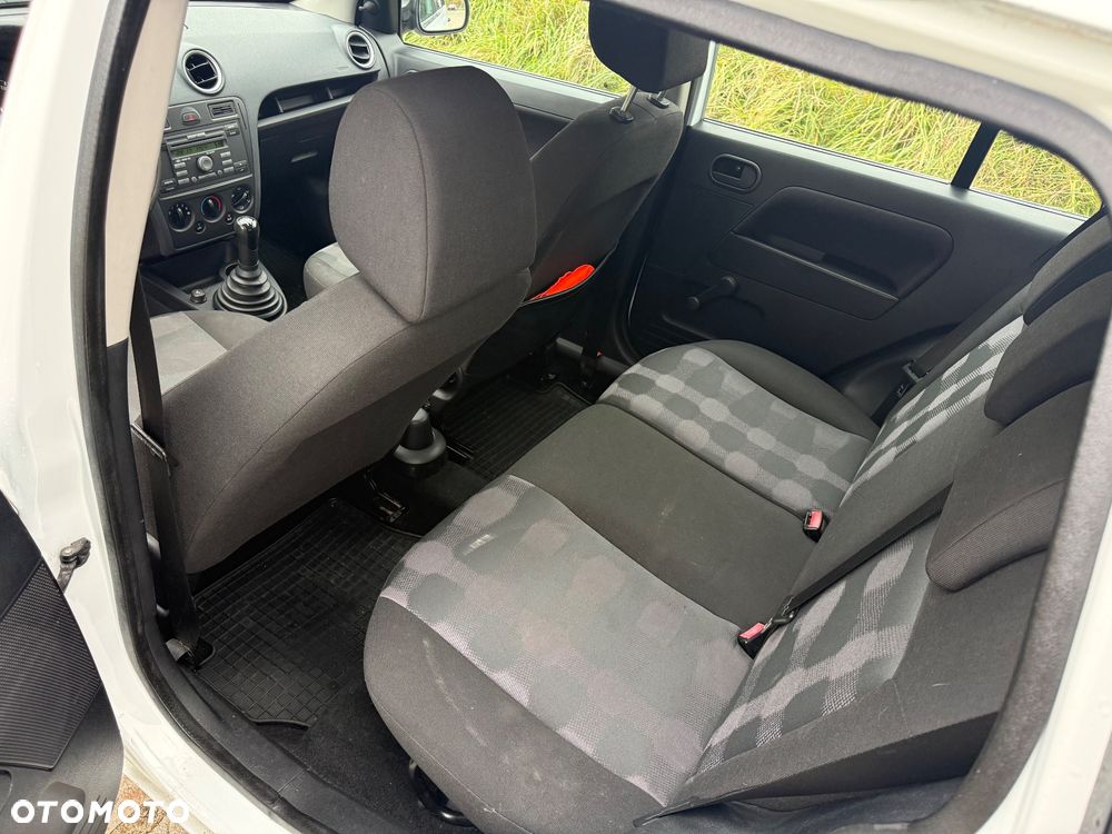 Ford Fusion - 20