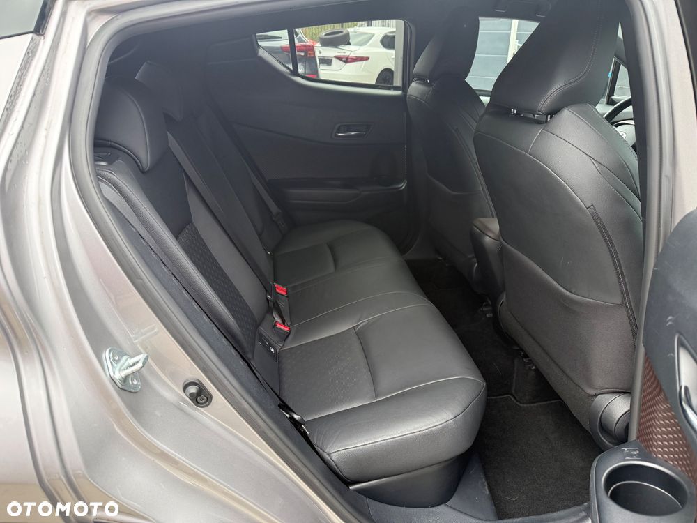 Toyota C-HR 1.8 Hybrid Executive - 29
