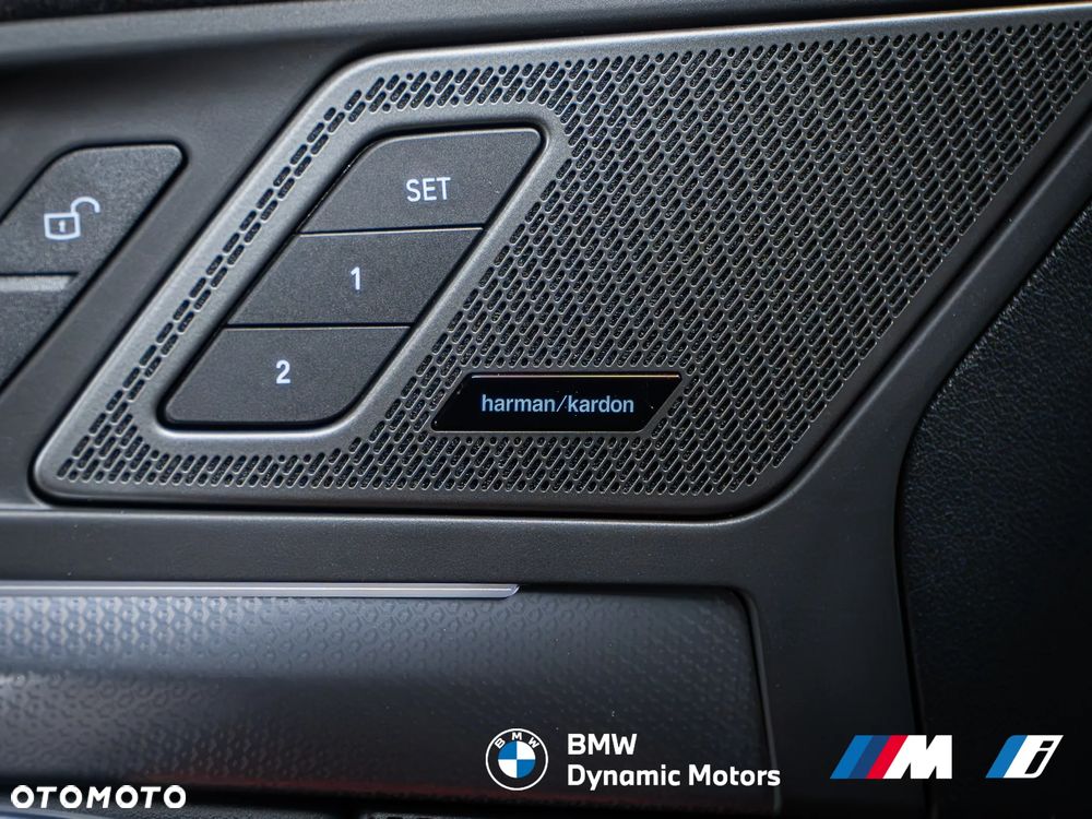 BMW iX2 eDrive20 - 24
