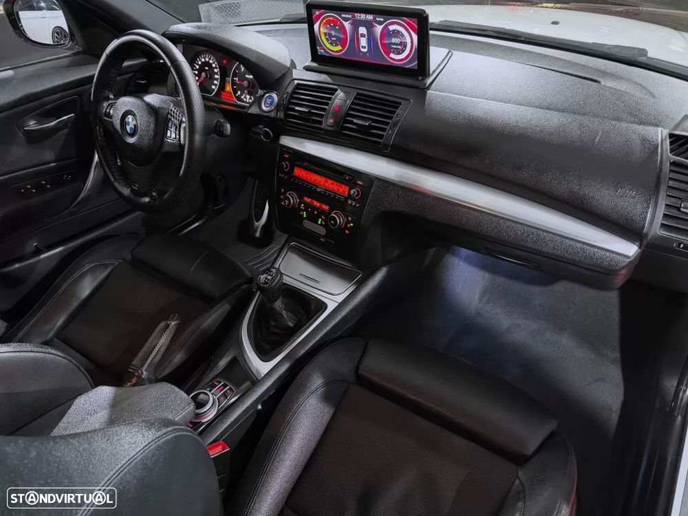 BMW 118 d Pack M - 8