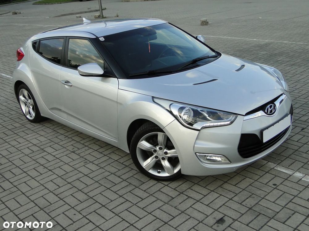 Hyundai Veloster 1.6 Premium - 11