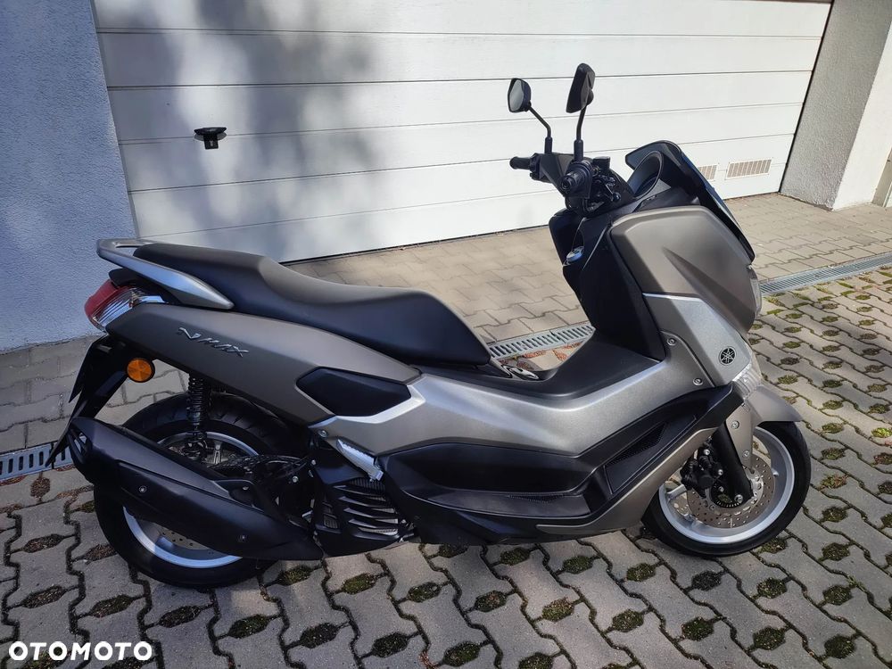 Yamaha NMAX - 1
