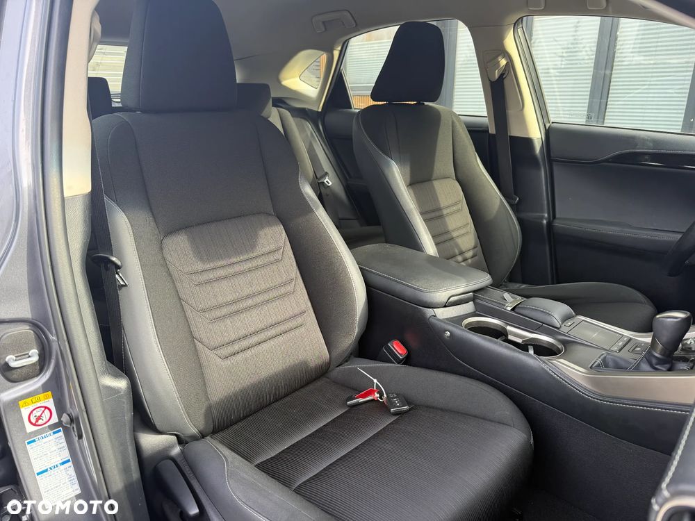 Lexus NX 300h E-FOUR Executive-Line - 17