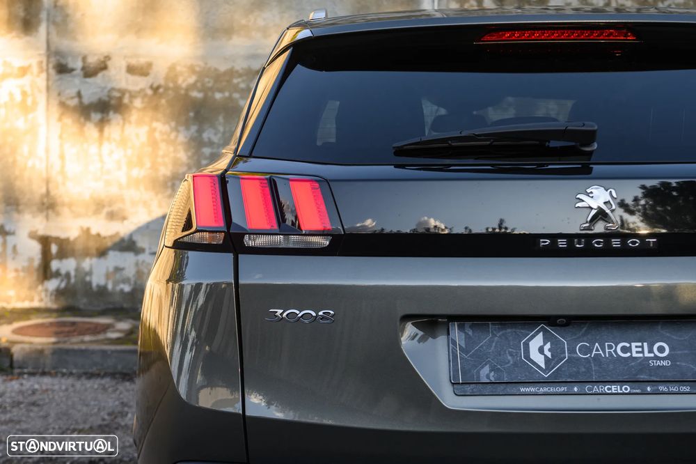 Peugeot 3008 PureTech 130 Stop & Start GPF EAT8 Allure - 7