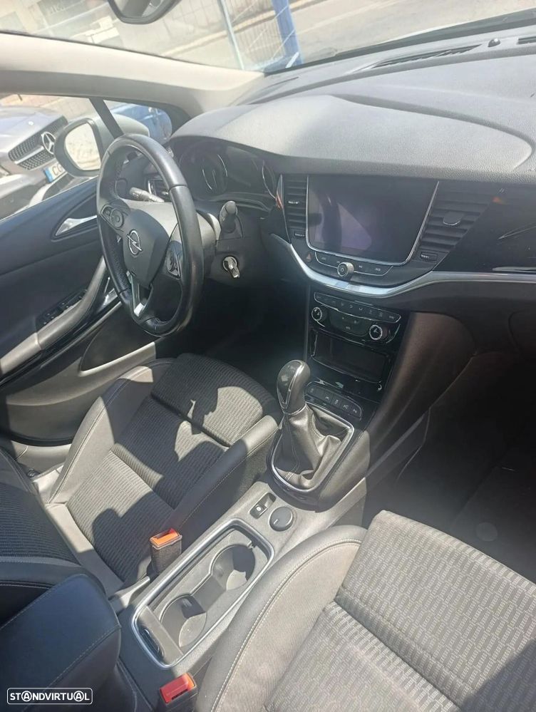 Opel Astra Sports Tourer - 6