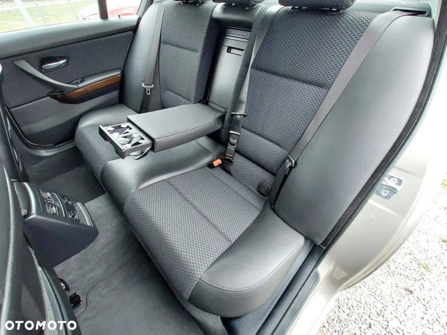 BMW Seria 3 - 27