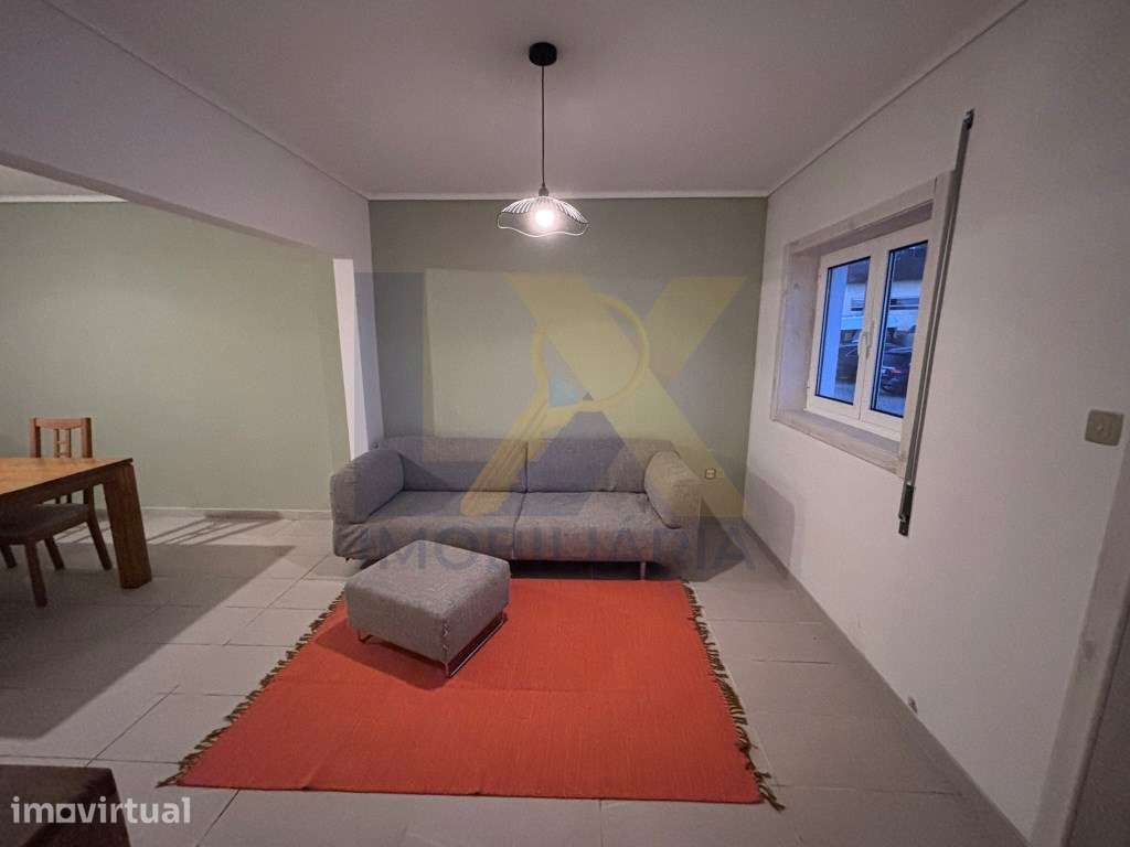 Excelente Moradia Térrea T2+1 com quintal, muito bem localizado na ... - Grande imagem: 3/15