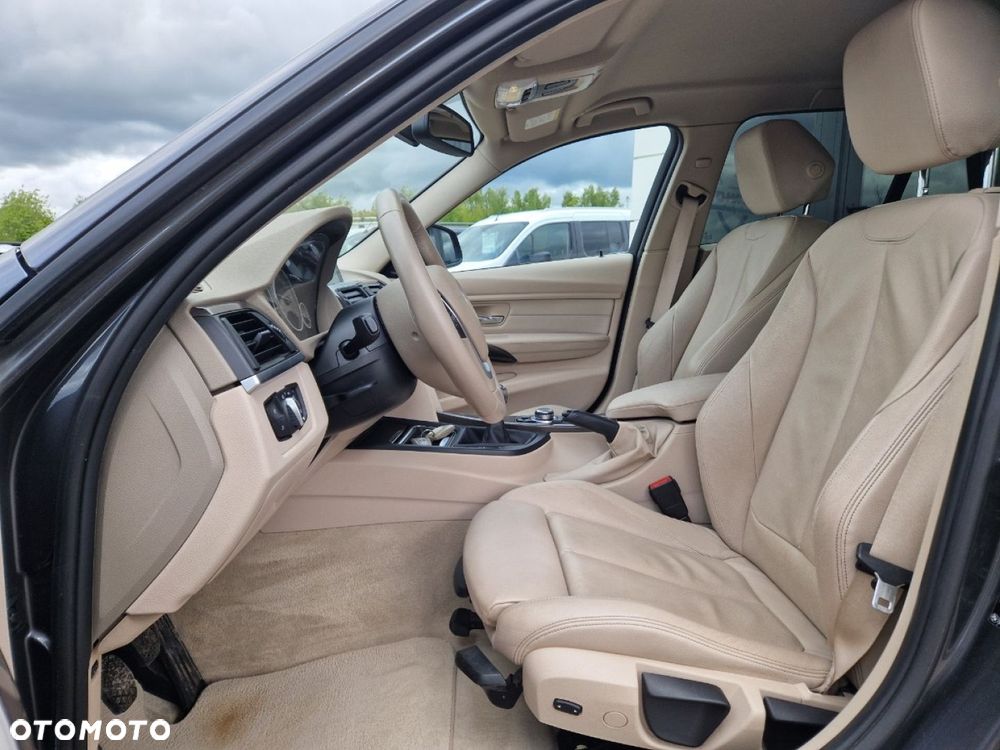 BMW Seria 3 318d Touring Modern Line - 5