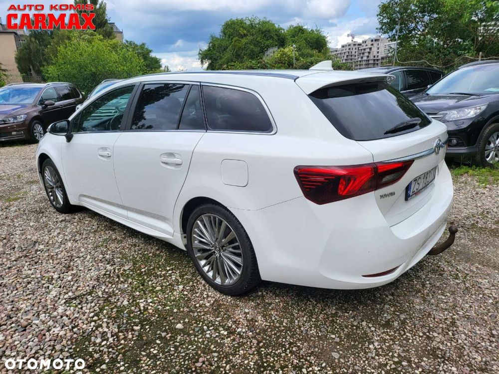 Toyota Avensis Touring Sports 1.8 Executive - 5