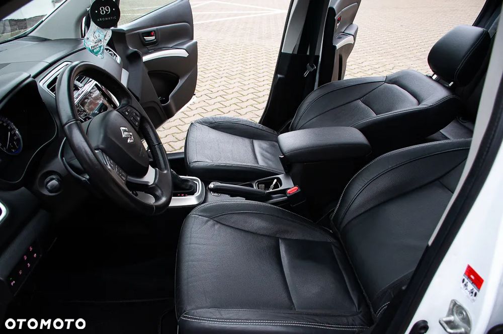 Suzuki SX4 S-Cross 1.6 DDiS TCSS 4x4 Comfort+ - 27