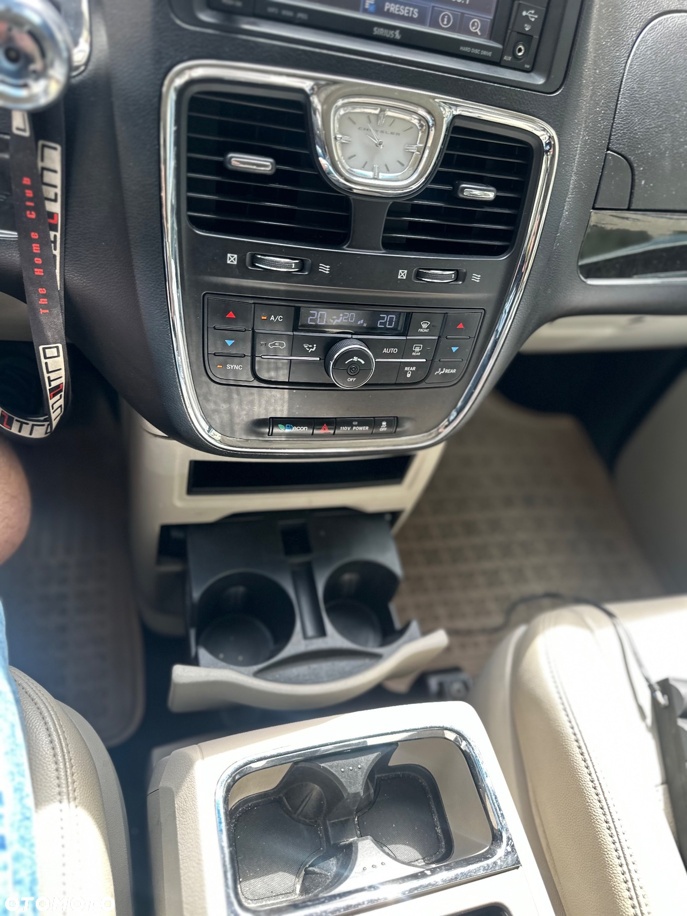 Chrysler Town & Country 3.6 Touring - 15