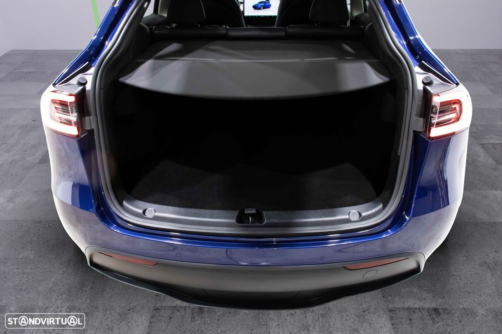 Tesla Model Y RWD - 5
