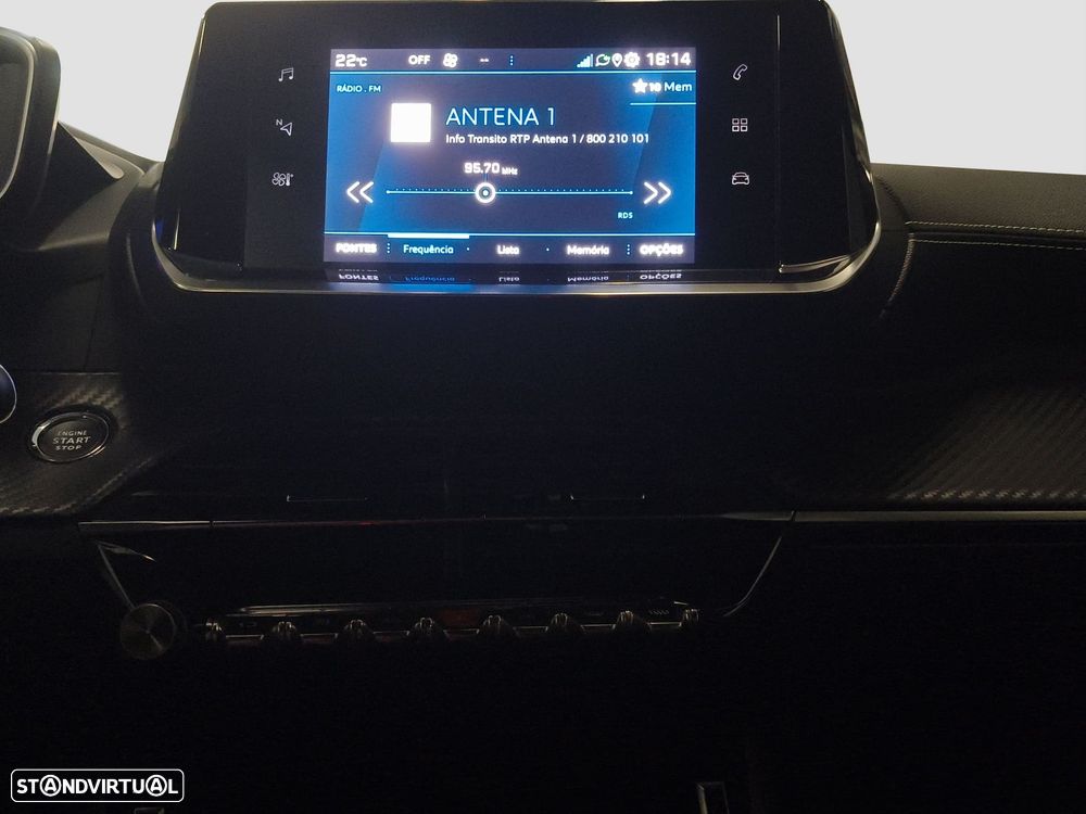 Peugeot 2008 1.2 PureTech GT Line EAT8 - 29