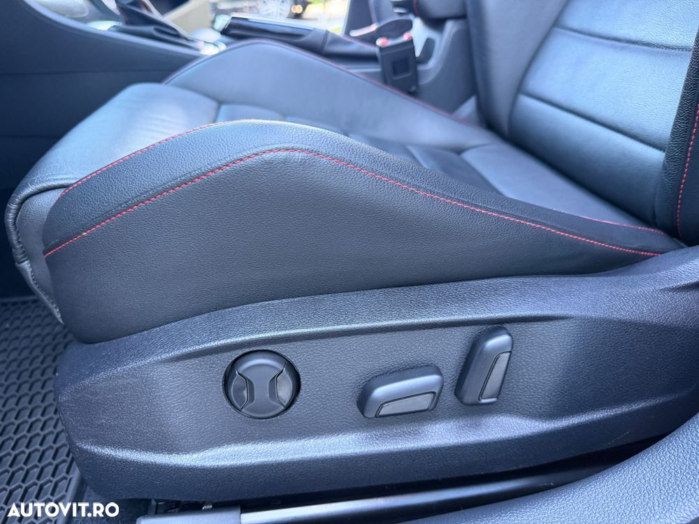 Volkswagen Golf 2.0 GTI DSG - 9