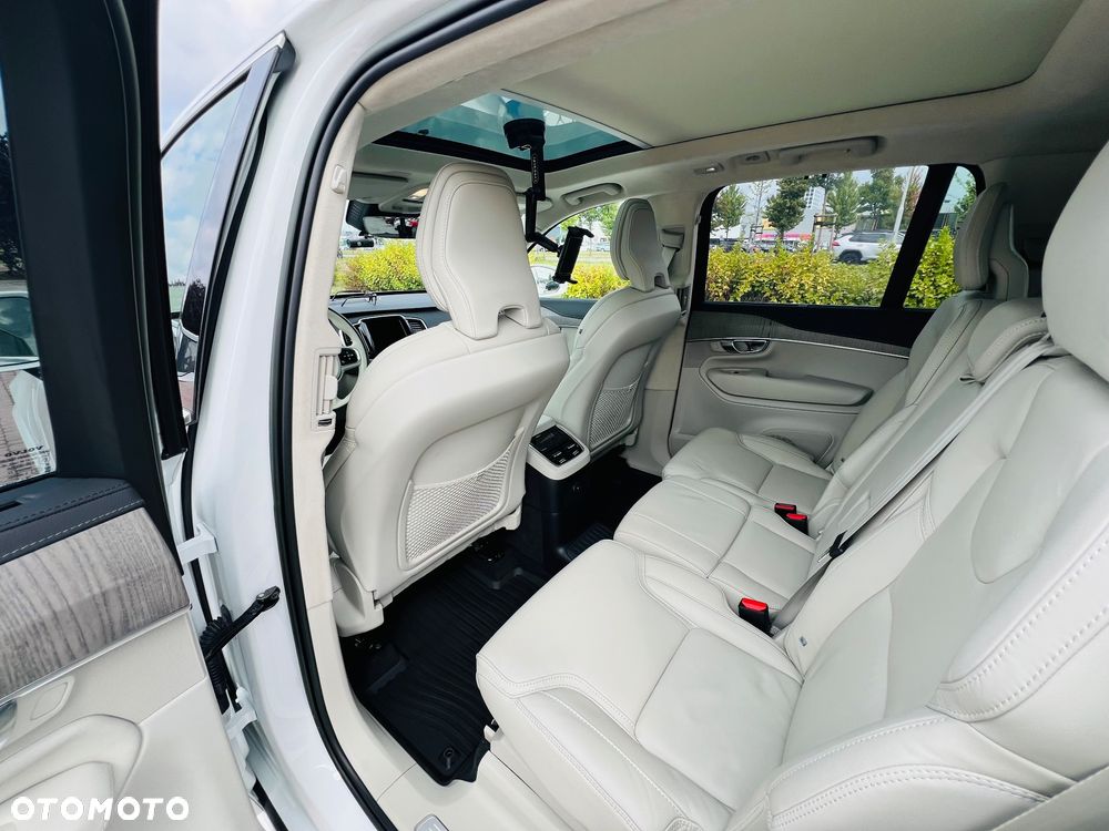 Volvo XC 90 T8 AWD Plug-In Hybrid Ultimate Bright 7os - 14
