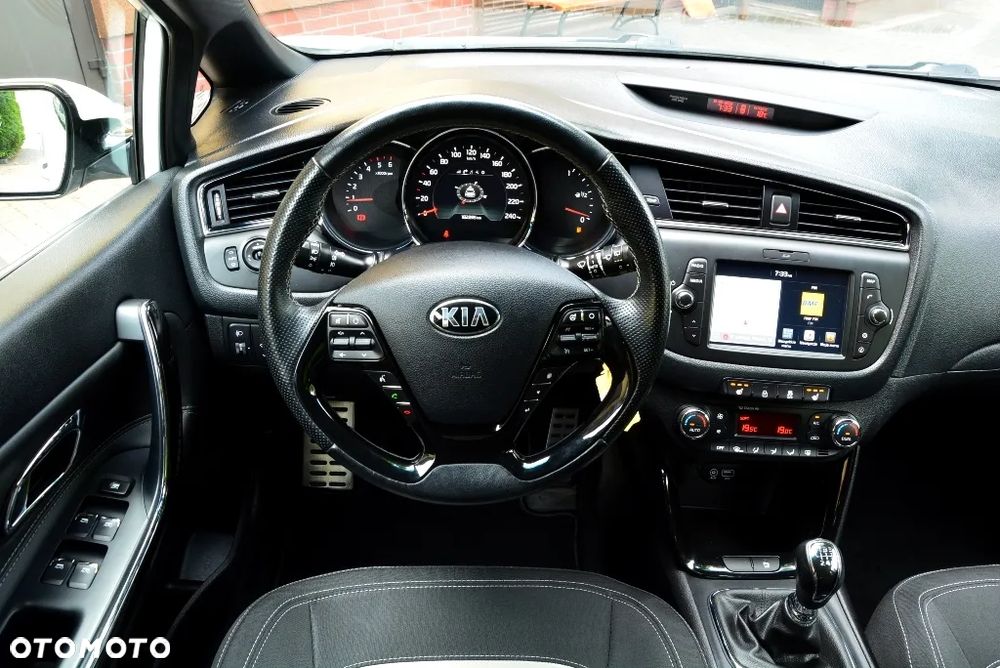 Kia Ceed 1.6 CRDi GT Line - 6