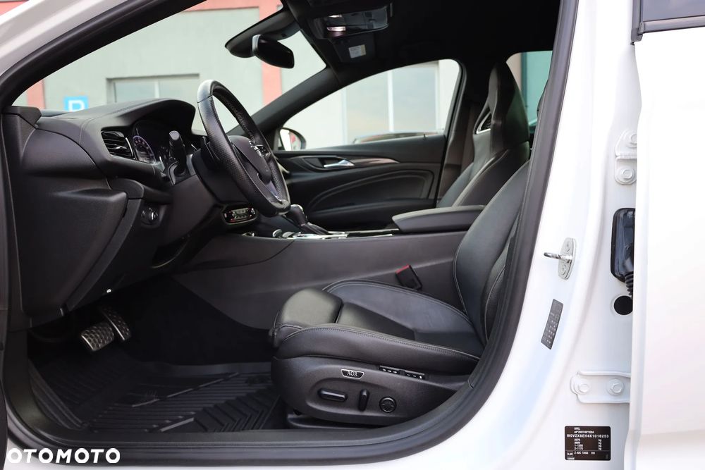 Opel Insignia 2.0 BiTurbo D 4x4 Automatik GSI - 10