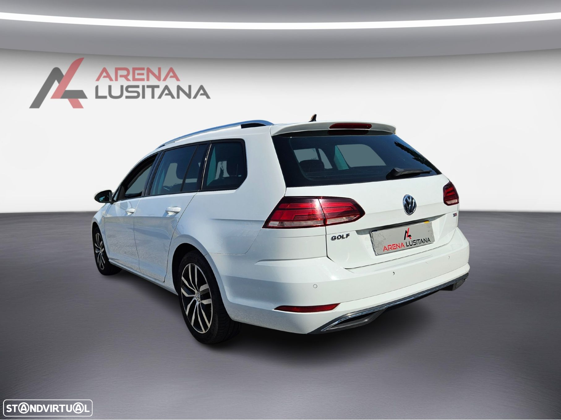 VW Golf Variant 1.6 TDi Confortline - 14