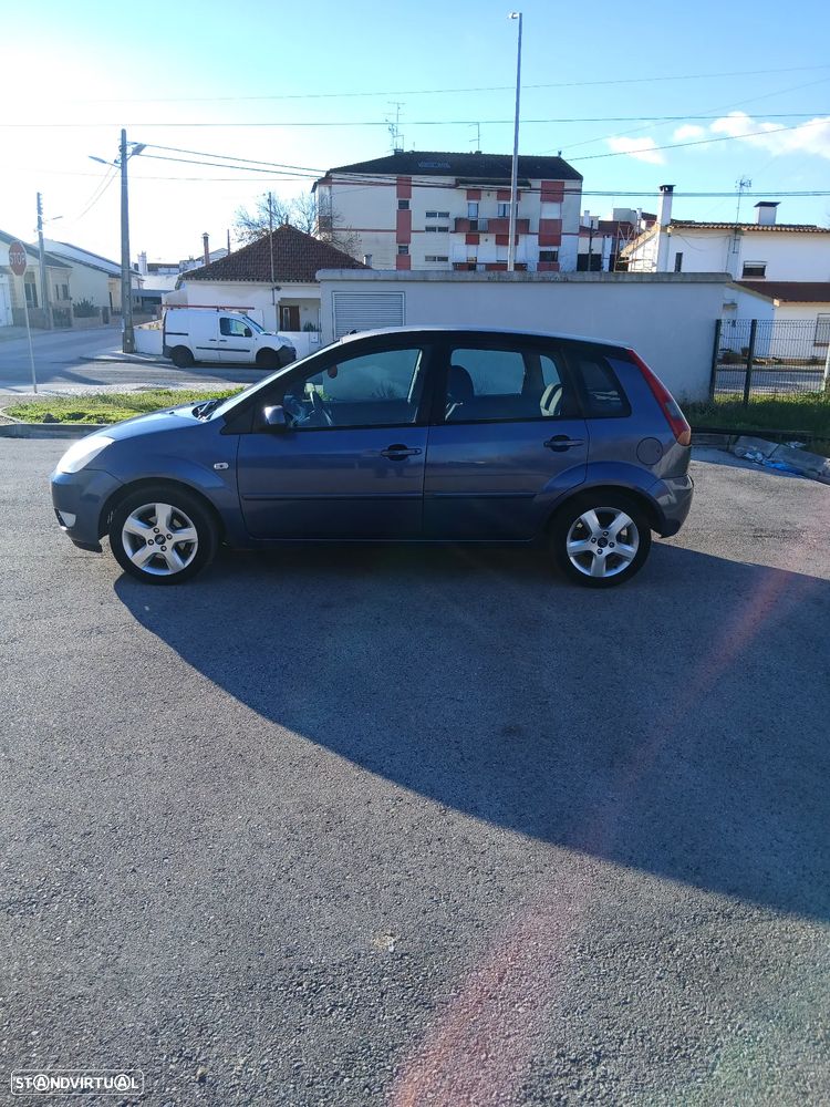 Ford Fiesta 1.25 Ambiente - 1