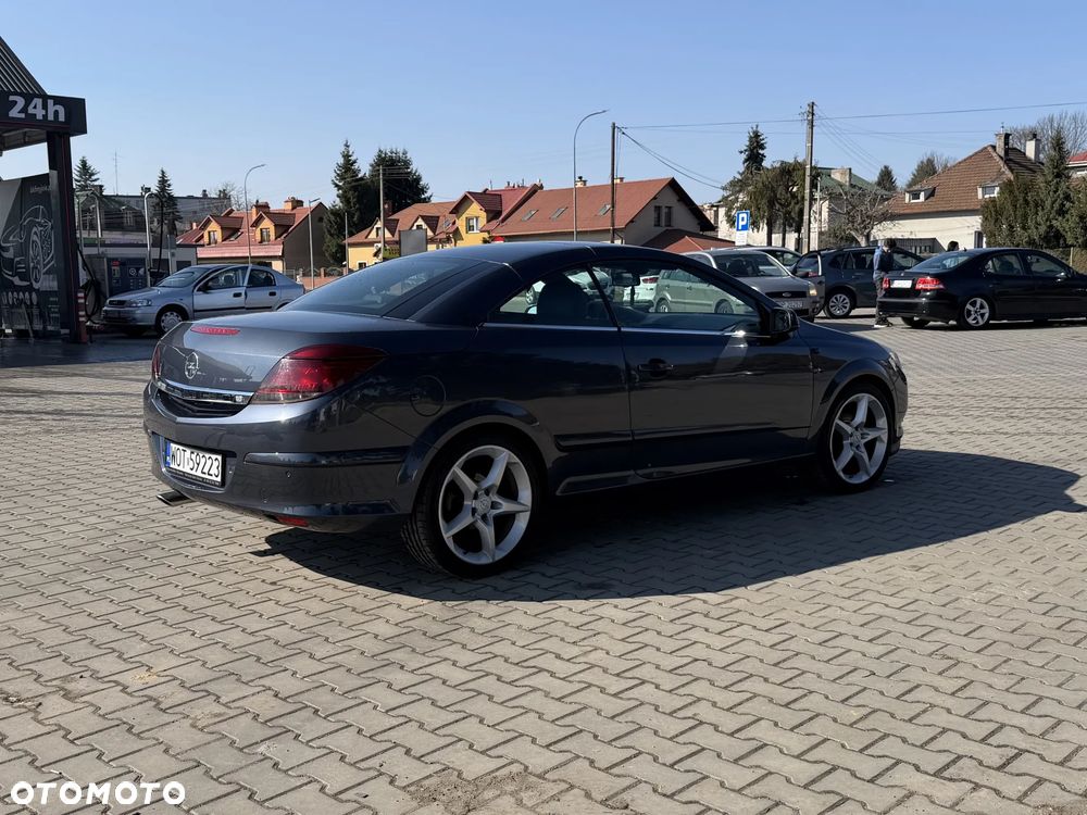 Opel Astra 1.8 Enjoy - 16