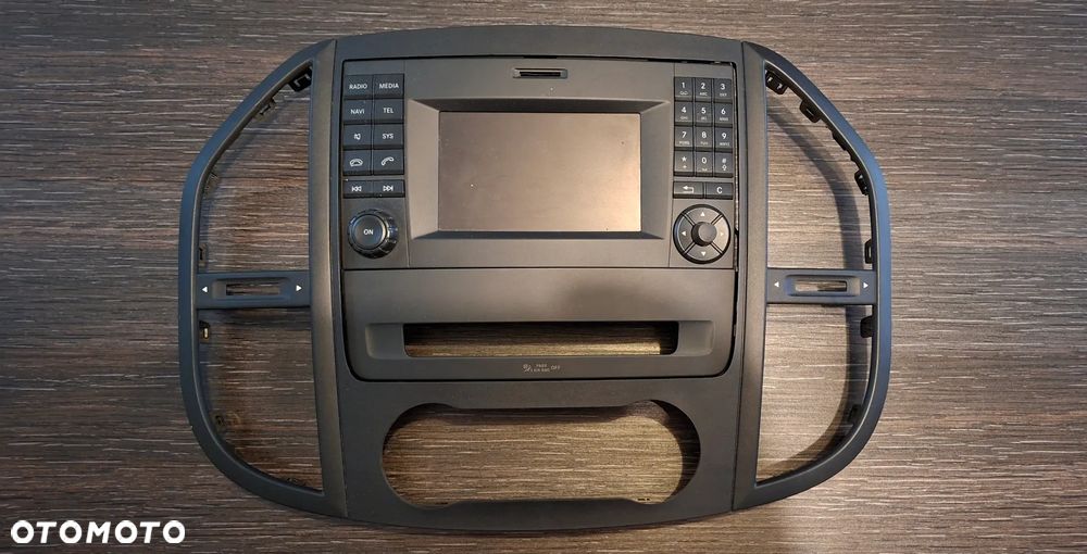 Mercedes audio - 1