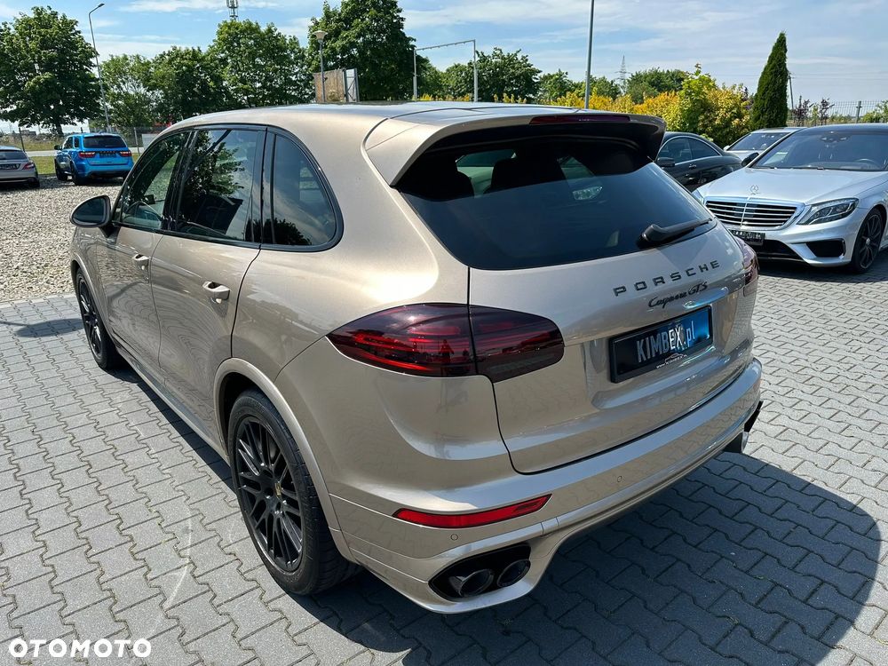 Porsche Cayenne GTS - 8