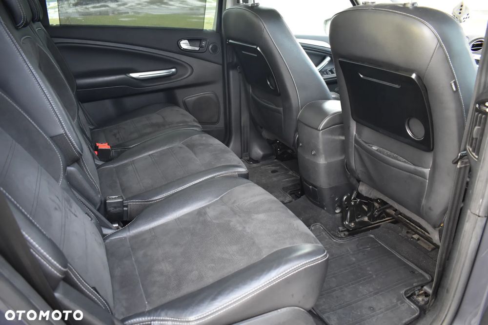 Ford S-Max 2.0 TDCi DPF Champions Edition - 12